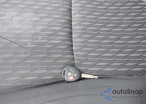 2014 Toyota Yaris Le (Tmmf Plant) из США, поврежденный, VIN VNKKTUD37EA001036